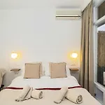Апартаменти Cubo's Estudio Seaview Santa Clara 127 *